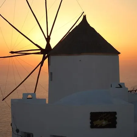Golden Sunset * Oia (Santorini)
