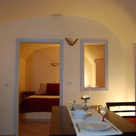 Golden Sunset Apartment